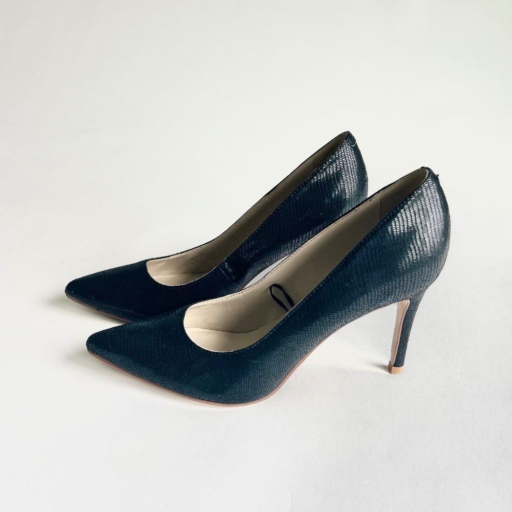 Marc Fisher Black Lizard Print Textile Point Toe Classic Heels size 7